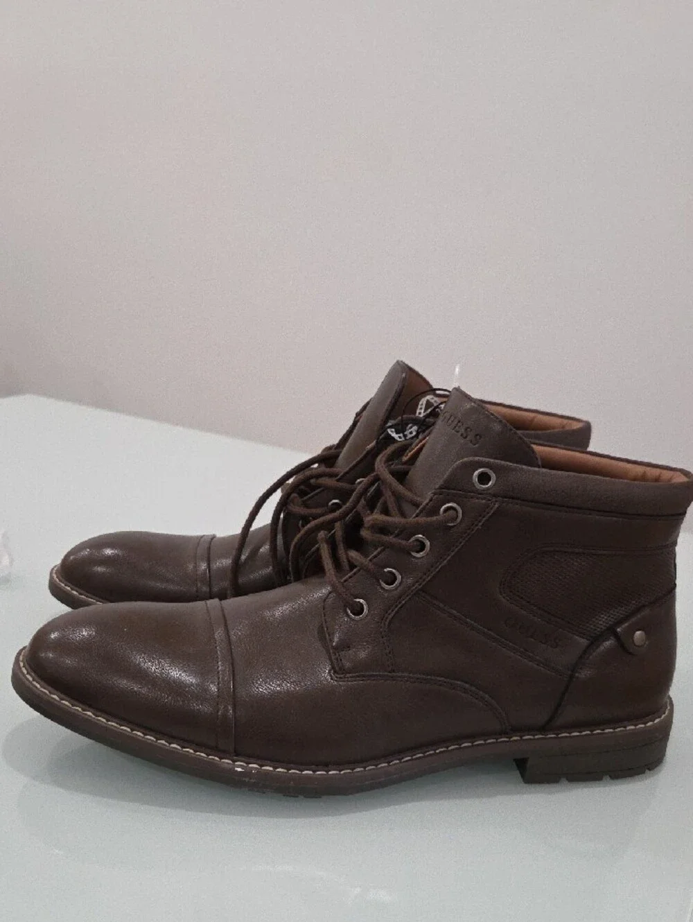 GUESS Men's Brown Leather Lace-Up Boat Shoes